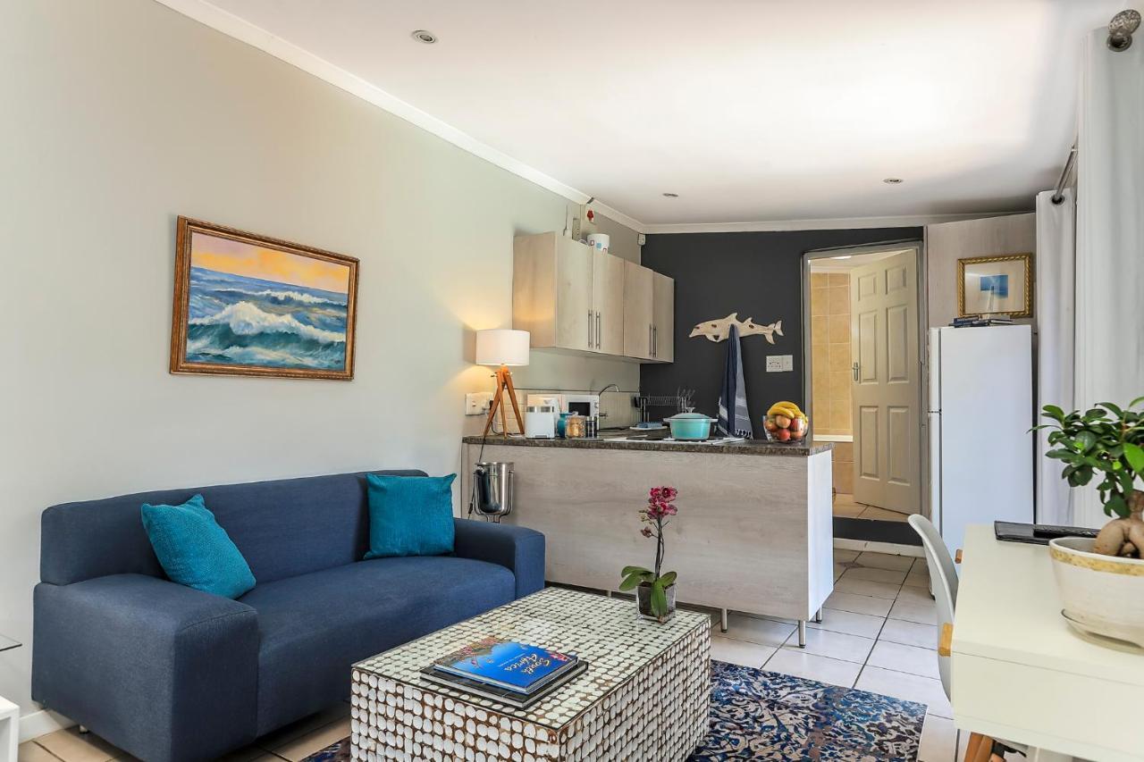 Seven Palms - Tranquility on Dover Appartement Johannesburg Buitenkant foto