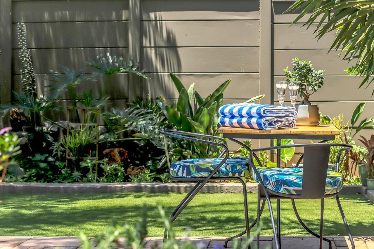 Seven Palms - Tranquility on Dover Appartement Johannesburg Buitenkant foto